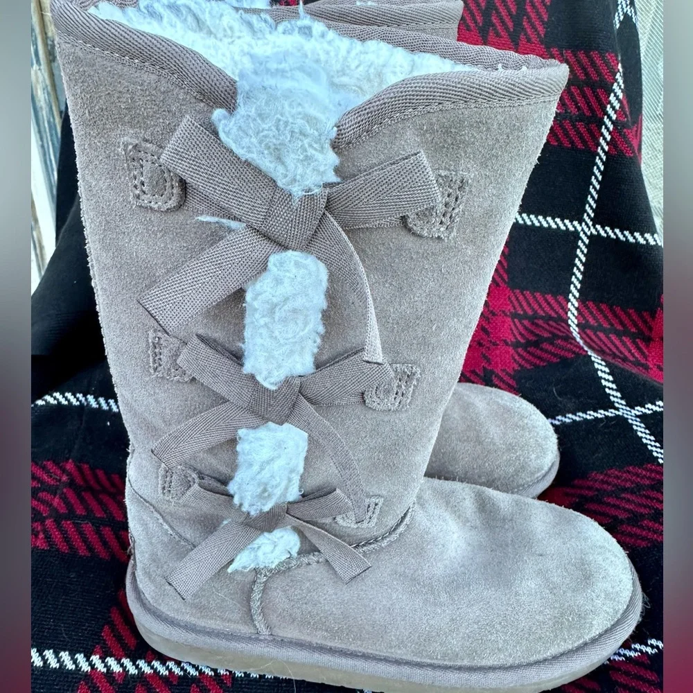 EUC Koolaburra by UGG Kids Grey Victoria Long Boots Size 2‎